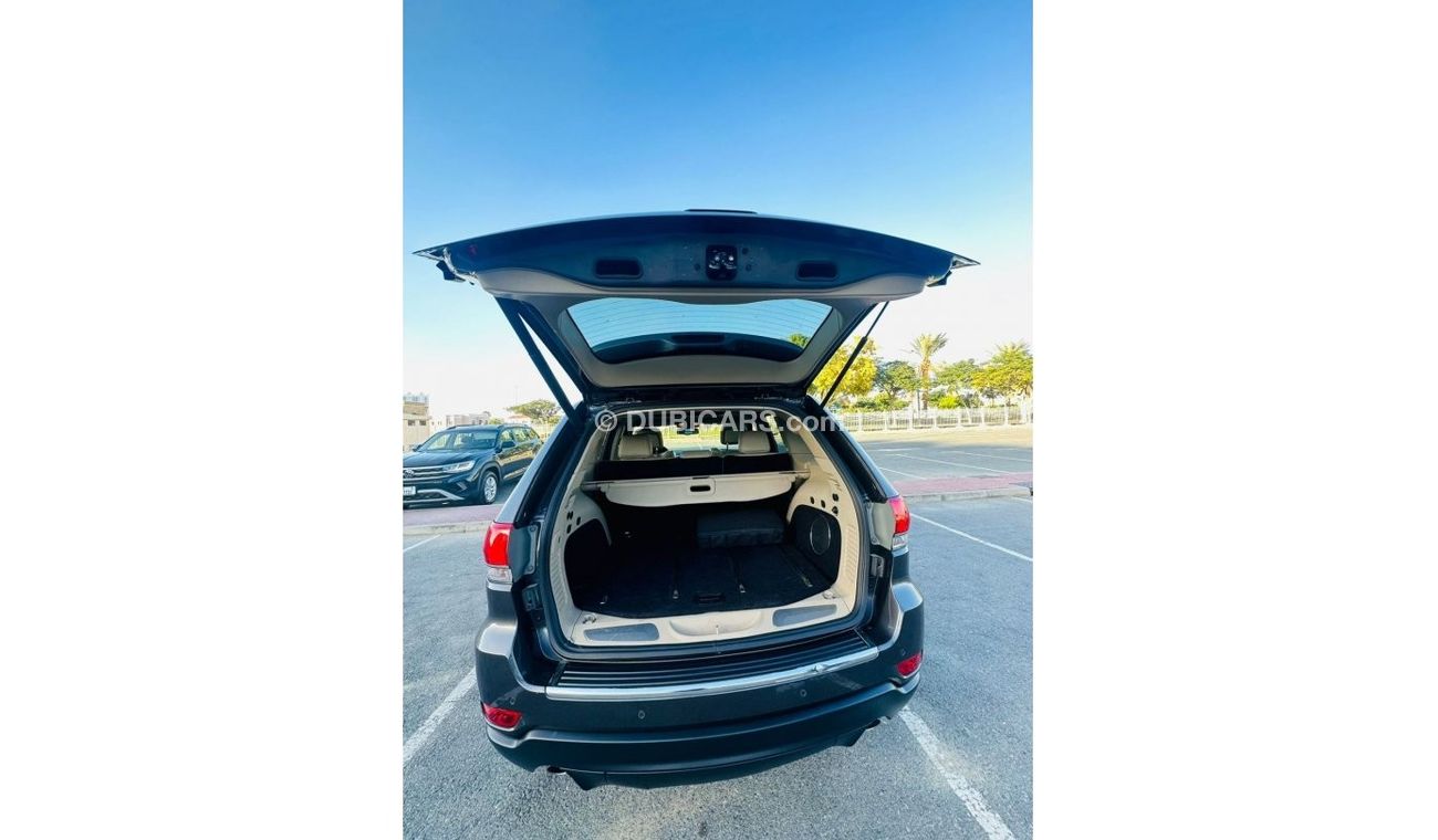 Jeep Grand Cherokee 1150 PM || GRAND CHEROKEE LIMITED 3.5L V6 || ORIGNAL PAINT || GCC || WELL MAINTAINED