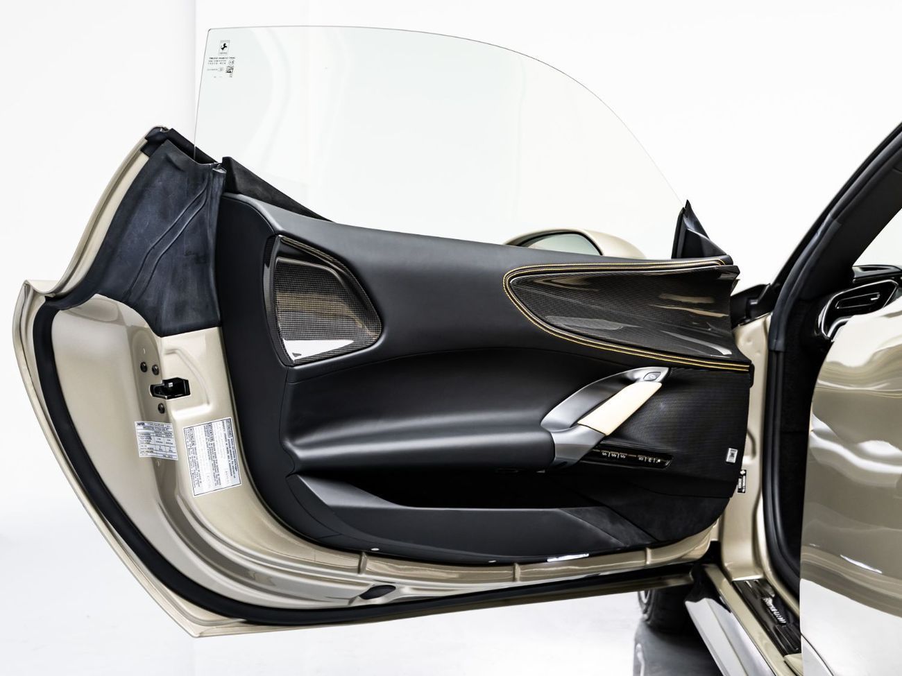 Ferrari SF90 Spider 2024 Ferrari SF90 Spider Assetto Fiorano, Ferrari Warranty and Service Contract, Low KMs, GCCThe BES