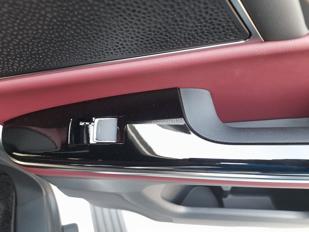 Lexus LX 600 RHD Signature 3.5L