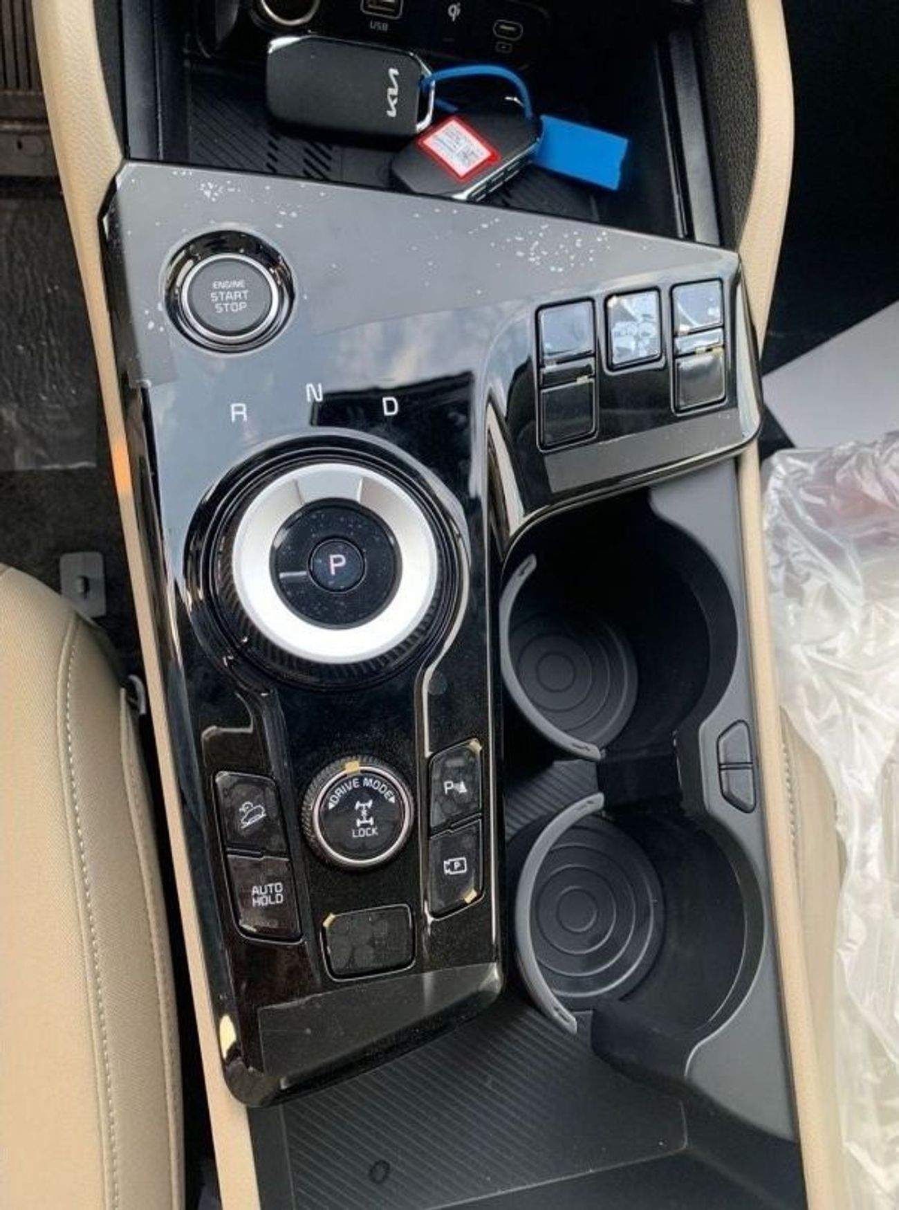 كيا سبورتيج 1.6L TURBO, SUV, 4X4, PETROL, PANORAMIC, GCC, 19' ALLOY WHEELS