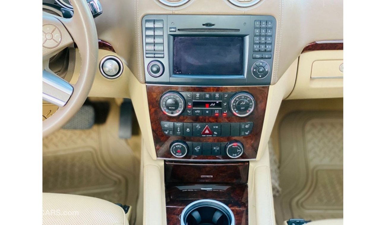 مرسيدس بنز GL 500 Mercedes GL 500 4matic || GCC || 4WD || Immaculate Condition