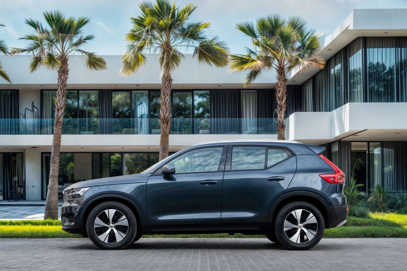 Volvo XC40 1,959 P.M  | 0% Downpayment | Low Km | Panoramic Roof!