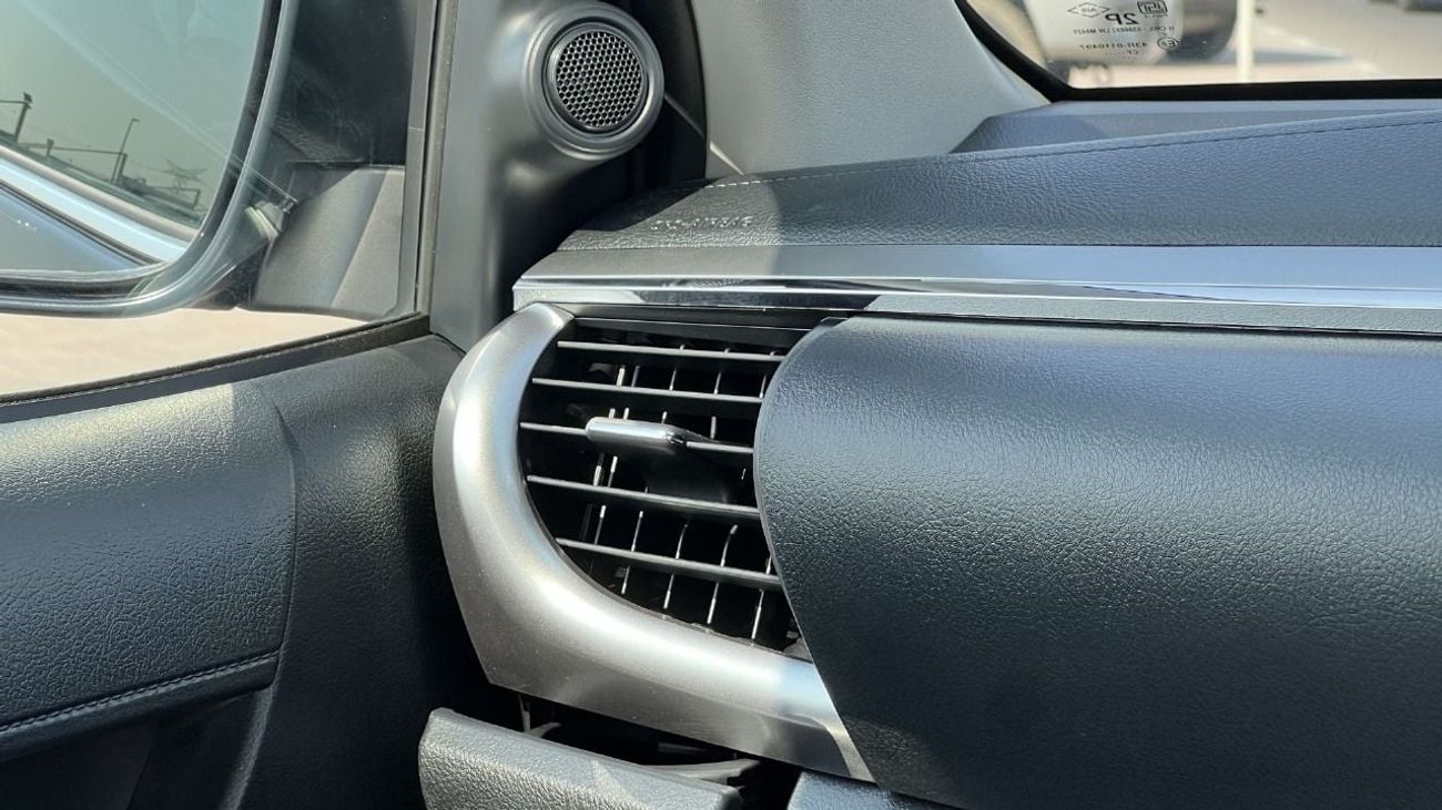 تويوتا هيلوكس S GLX 2.8L 4WD M/T