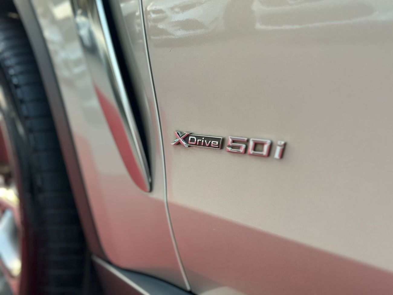 بي أم دبليو X6 4.4L V8 Twin Turbo Power: 445 HP