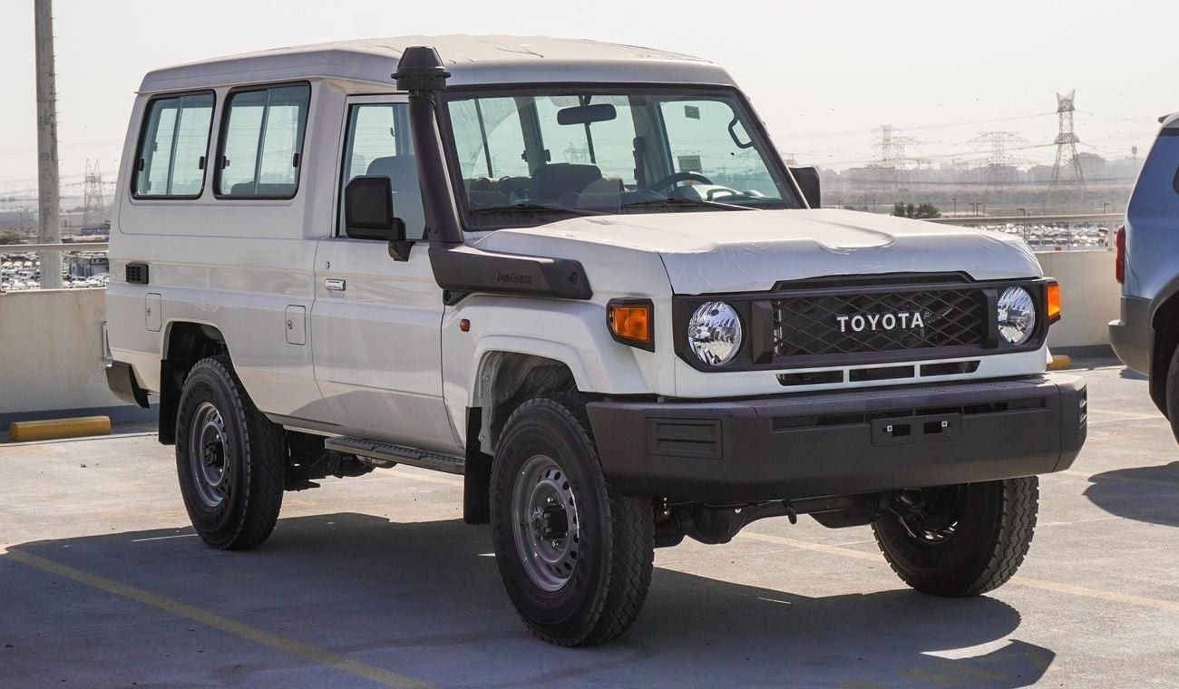 Toyota Land Cruiser 70 4.0L V6  M/T