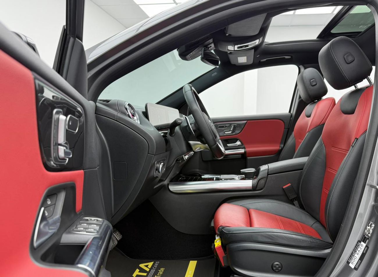 Mercedes-Benz GLA 35 AMG 4MATIC 2022 Mercedes-Benz GLA35 AMG ,Gargash Warranty+Service Contract+Full Service History ,GCC