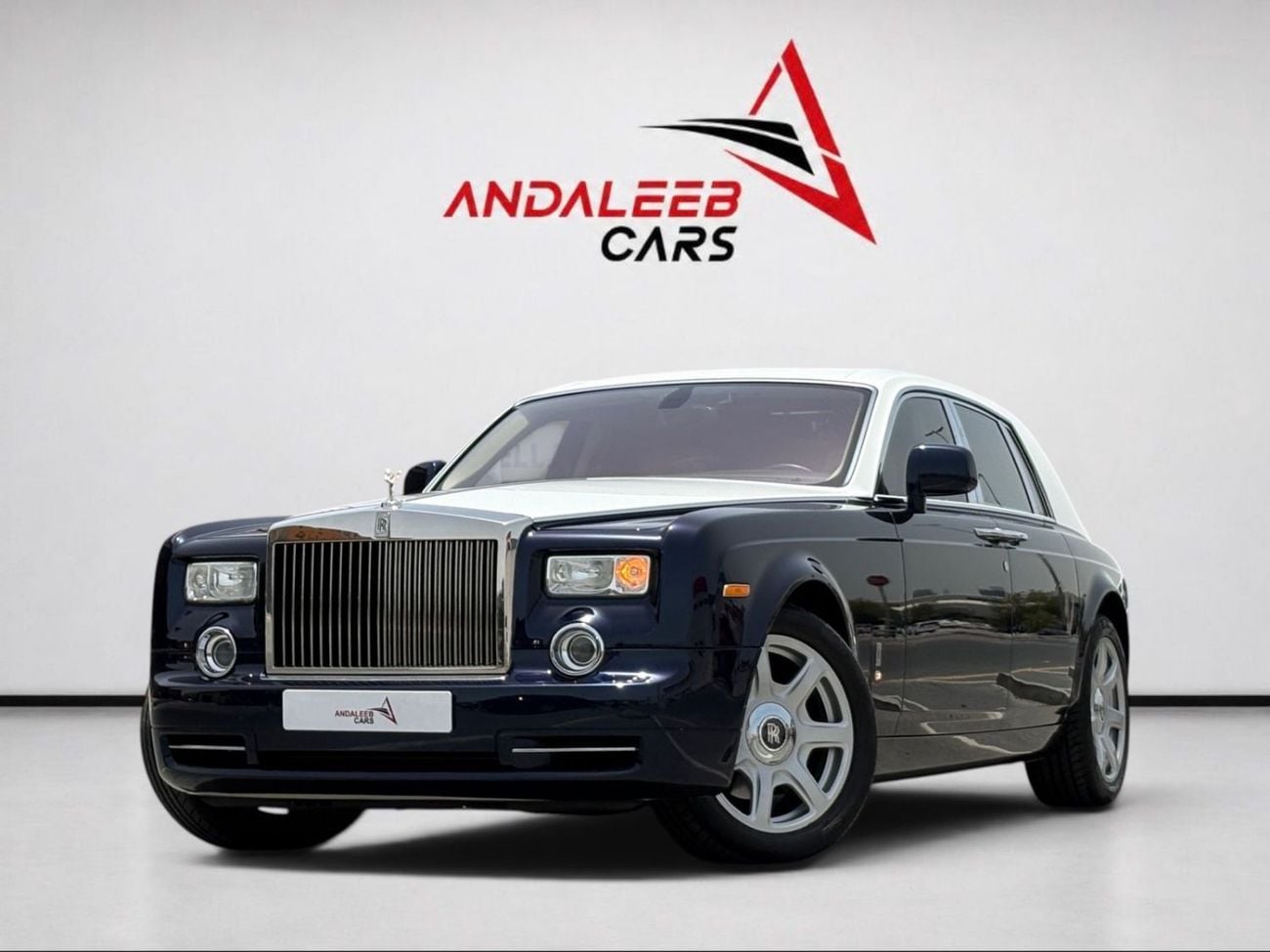 Rolls Royce Phantom STD ROLLS-ROYCE PHANTOM | 6.75L V12 | 2011 | FULL AGMC SERVICE HISTORY | GCC SPECS