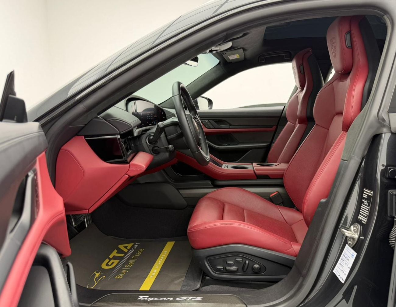 بورش تايكان 2024 Porsche Taycan GTS, Dec/2026 Porsche Warranty, Full Porsche Service History, GCC