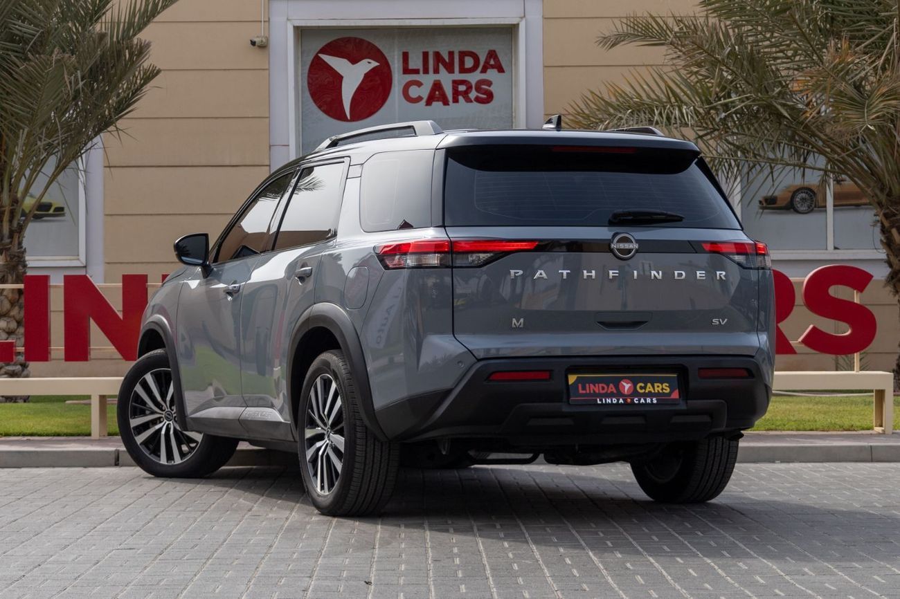 Nissan Pathfinder SV 3.5L AWD (7 Seater)