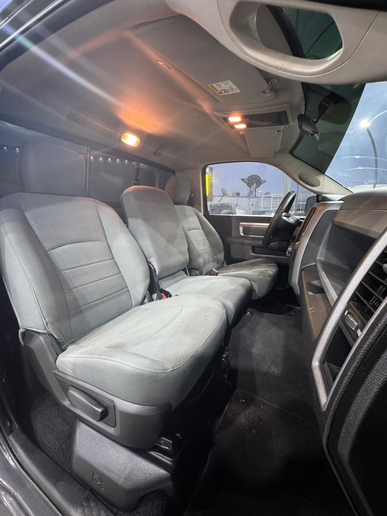 دودج رام فان