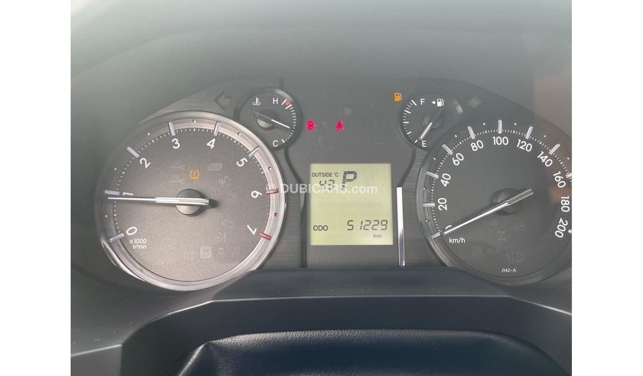 Toyota Prado *Offer*Toyota Parado 4.0L VXR V6 AWD - 7 Seater /