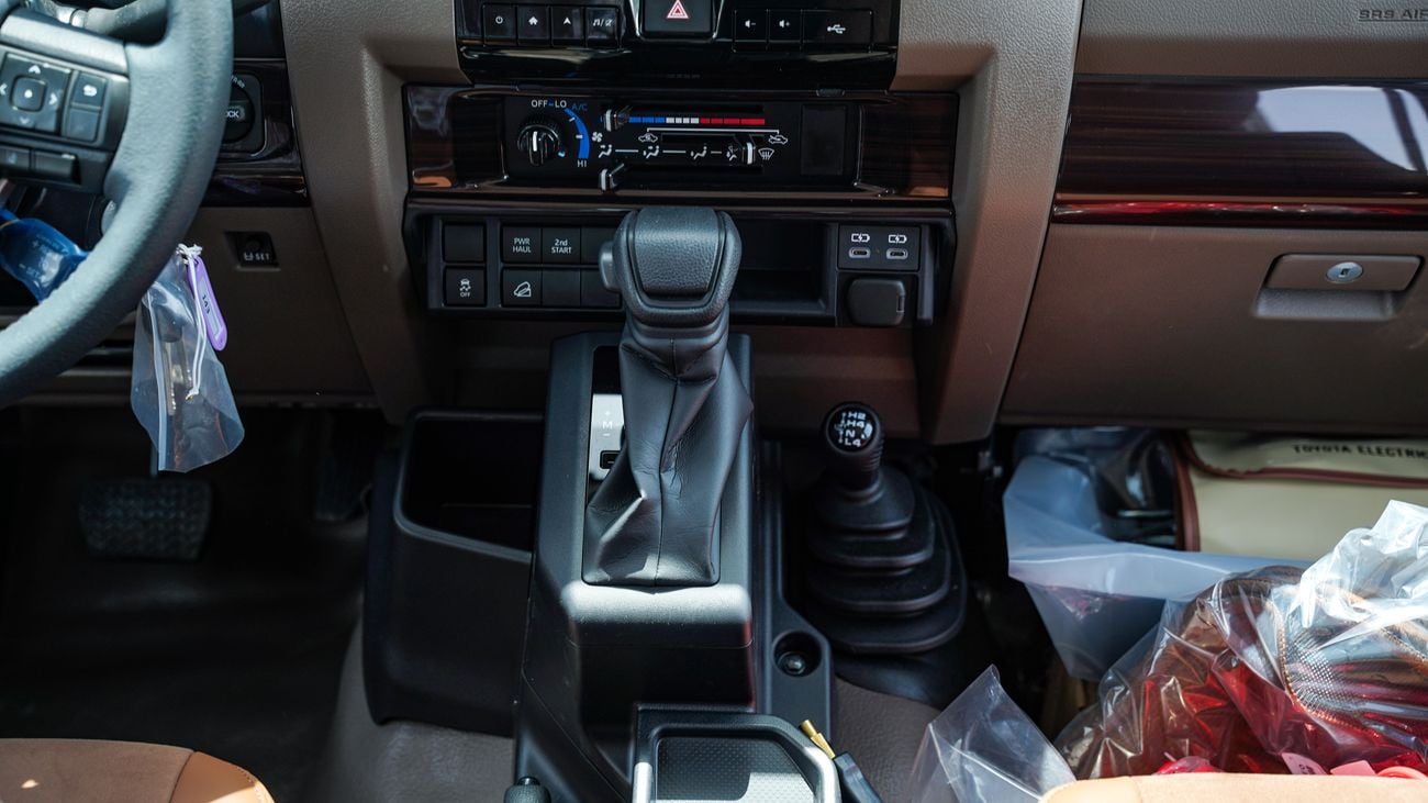 تويوتا لاند كروزر بيك آب