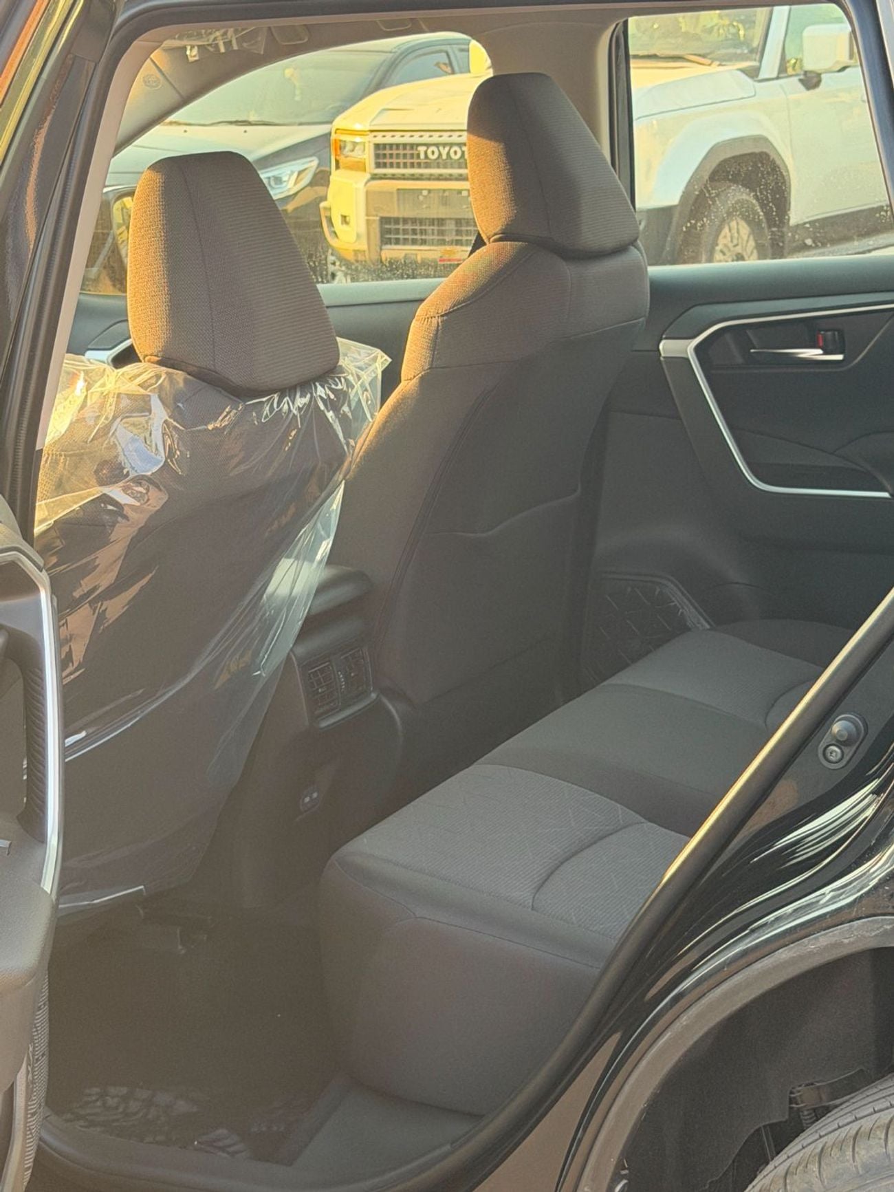 Toyota RAV4 XLE PETROL A/T