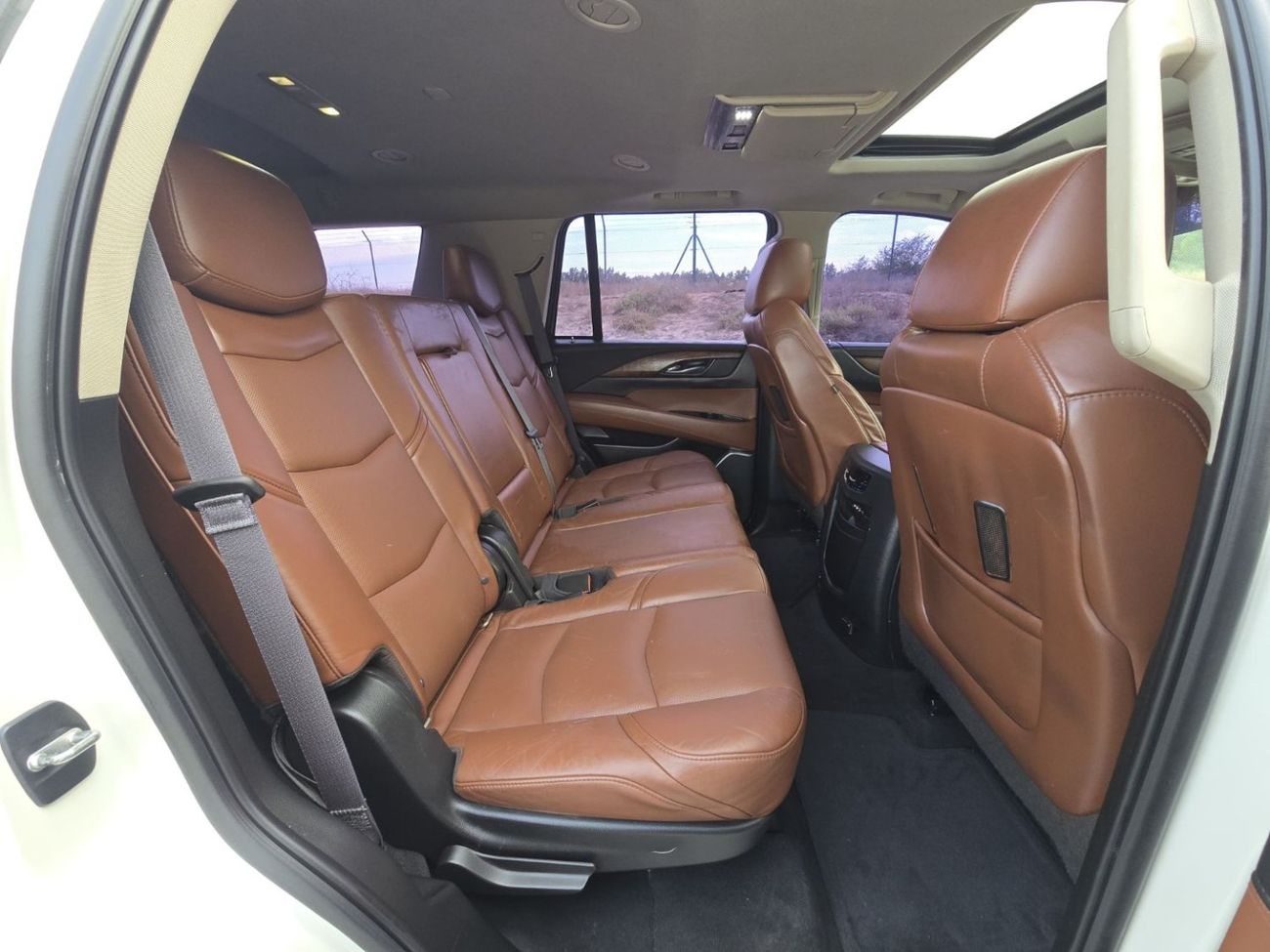 Cadillac Escalade Platinum 6.2L CADILLAC ESCALADE 2015 GCC FULL OPITION // GOOD CONDITION