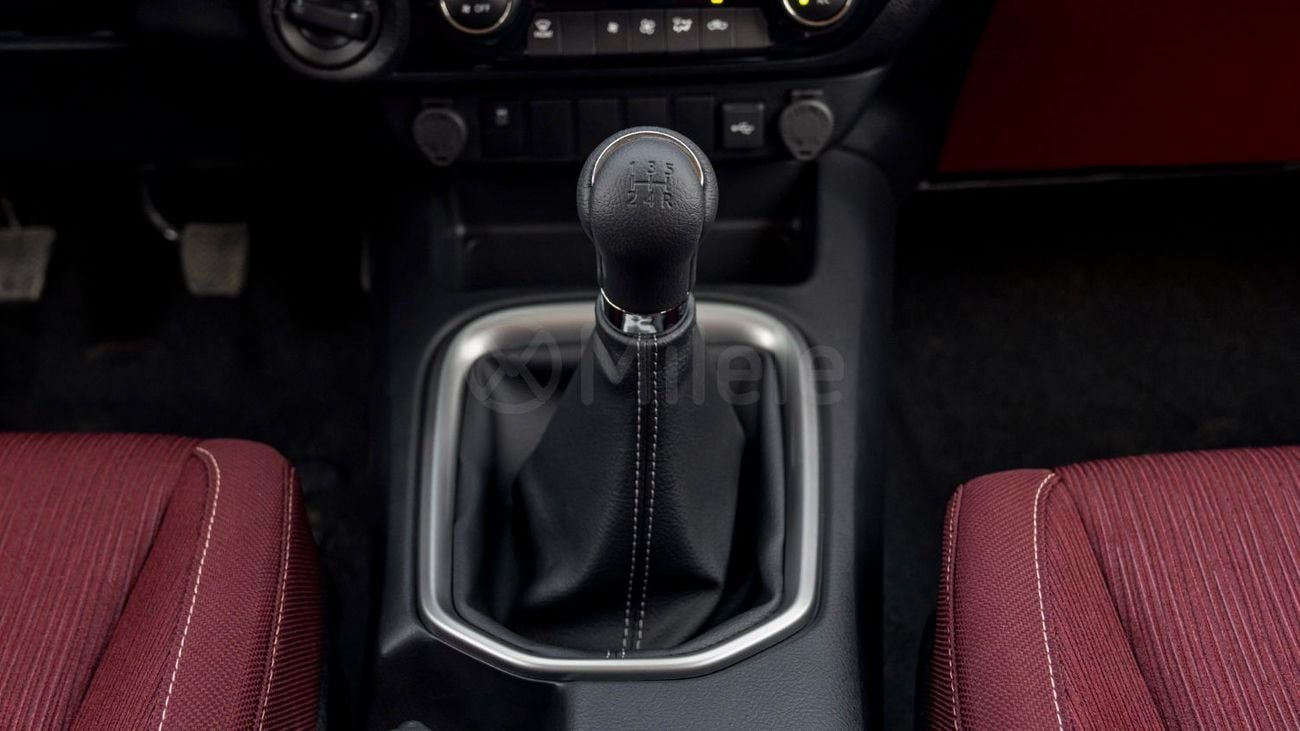 Toyota Hilux TOYOTA HILUX DC | 2-YEAR WARRANTY + SERVICE AVAILABLE | IN-HOUSE FINANCING | 0% DOWNPAYMENT (BANK)