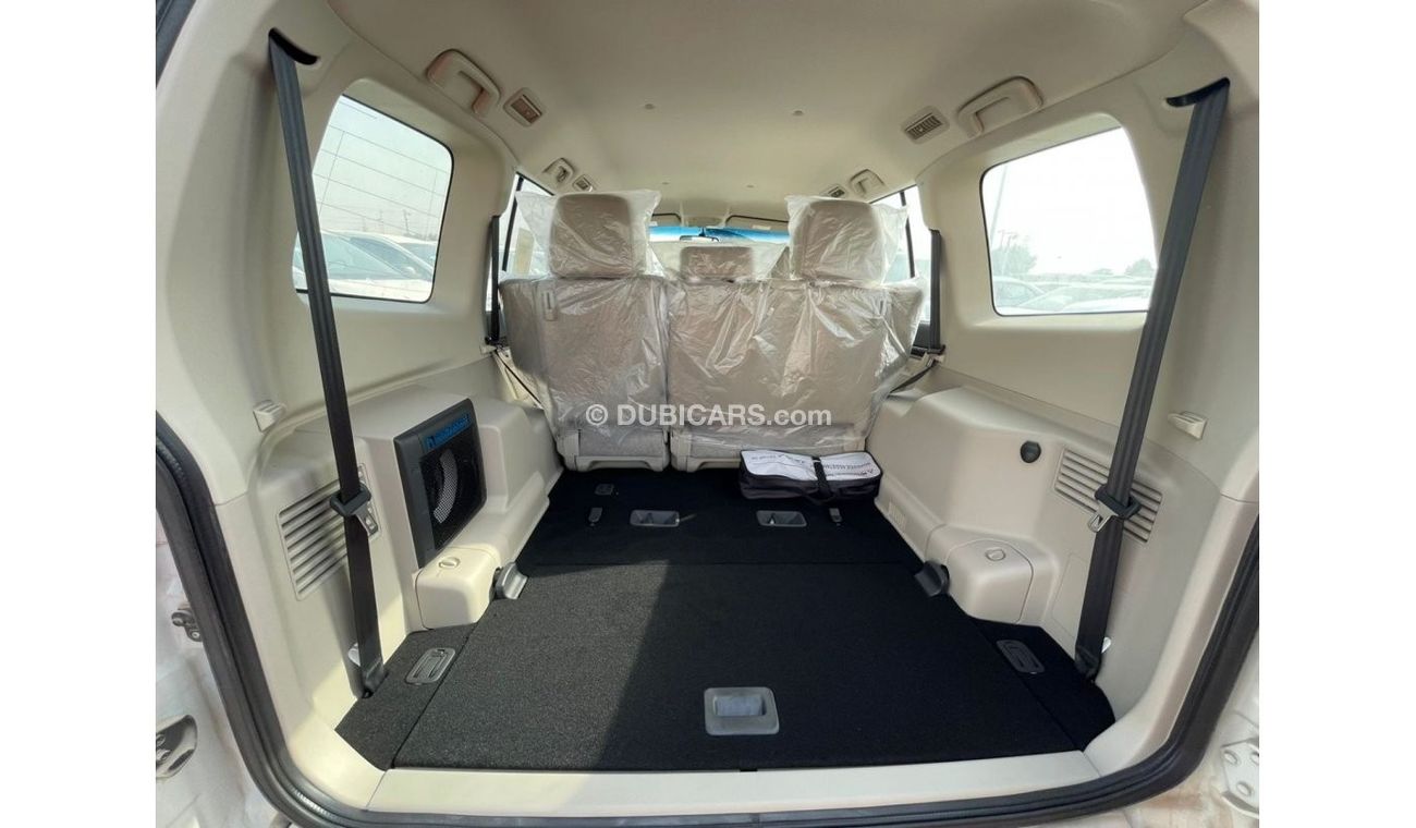 ميتسوبيشي باجيرو ميتسوبيشي باجيرو 3.8 لتر بنزين موديل 2020 لون ابيض للتصدير فقط