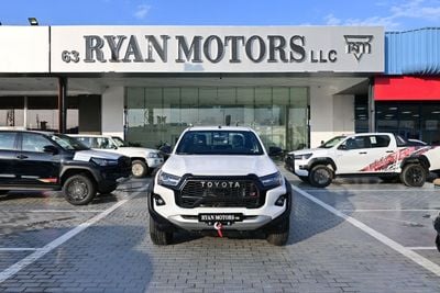 تويوتا هيلوكس Toyota Hilux GR Sport 4.0L V6, Petrol, 4WD, Pickup Color White Model 2025