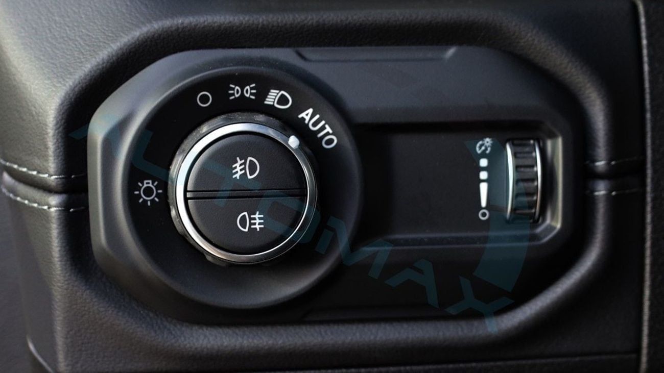 جيب رانجلر Unlimited Sahara Turbo 2025 GCC 0Km With 3 Years Warranty Or 60,000 Km @Official Dealer