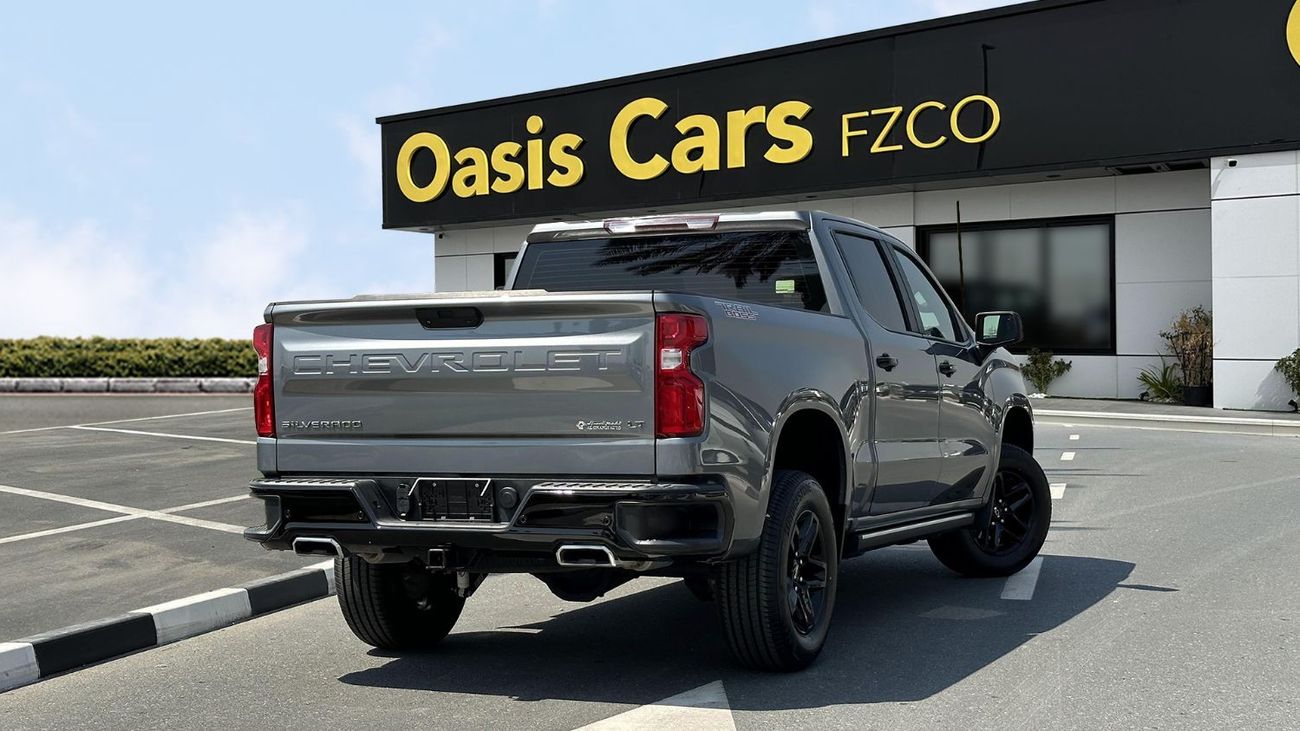 Chevrolet Silverado Trail Boss Z71 V8 GCC Under Warranty with Full Service History