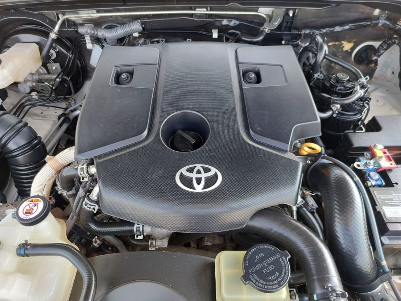 Toyota Hilux TOYOTA HILUX PICKUP RHD 2021 MODEL 2.8 L DIESEL  AUTOMATIC(PM34867)