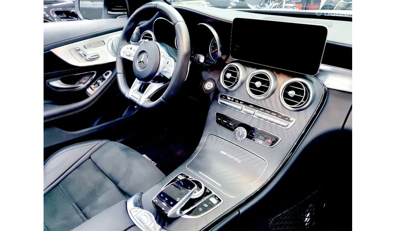 مرسيدس بنز C 63 كوبيه CONVERTIBLE - 2019 - 2,500 KMS ONLY -3YEARS WARRANTY OR 100KMS - ( 4,660 AED PER MONTH )