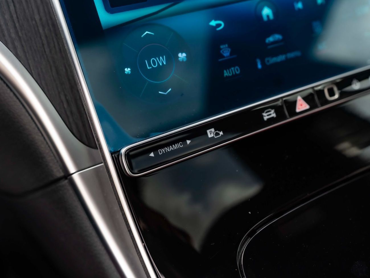 مرسيدس بنز C 200 Premium 2.0L