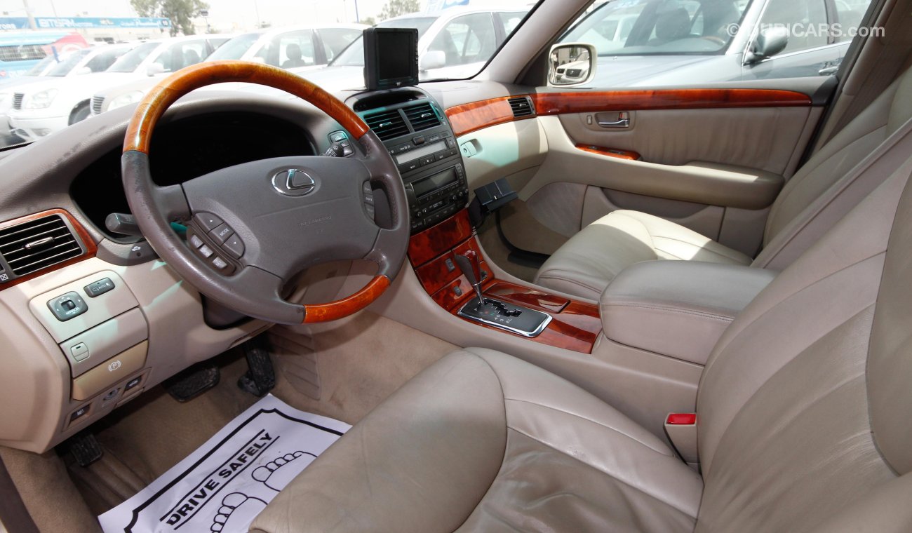 Lexus LS 430