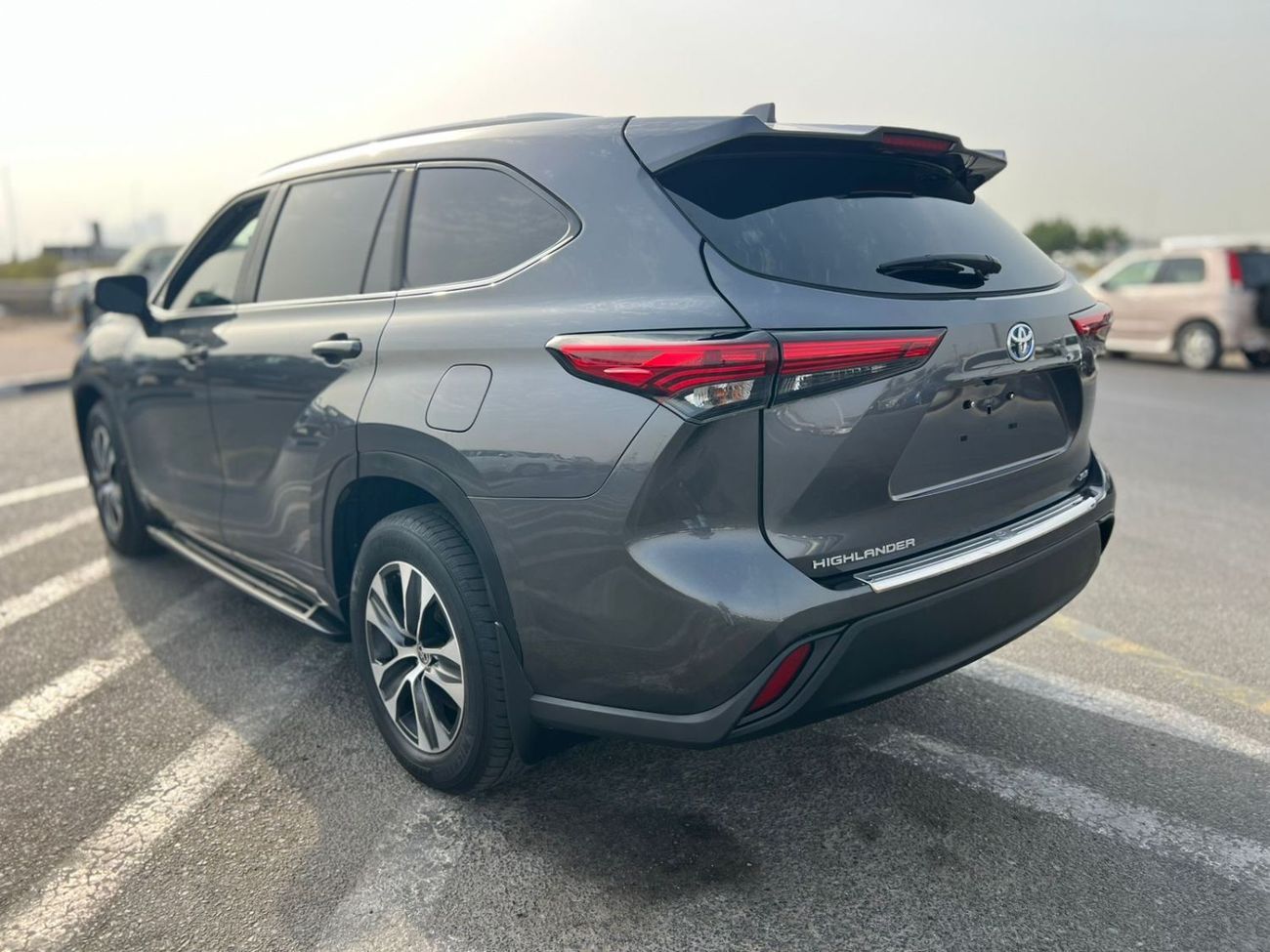 Toyota Highlander 2023 TOYOTA HIGHLANDER HYBRID XLE,  2.5l v4 GASOLINE , SUNROOF LEATHER ELECTRIC SEATS, TRUCK AUTO, 4