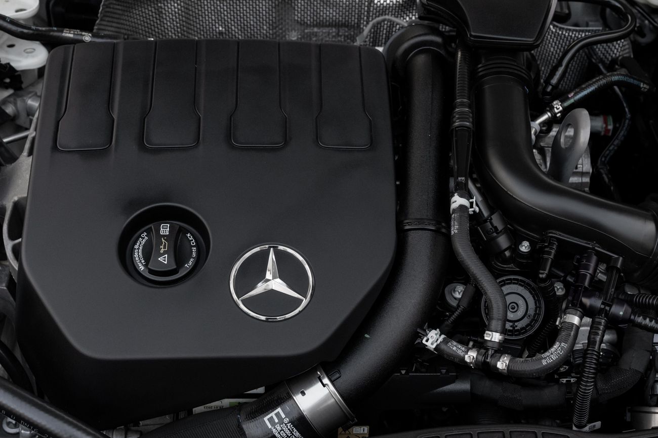 Mercedes-Benz A 200 A200 Executive Hatchback | 2,448 P.M | 0% Downpayment | Amazing Condition!