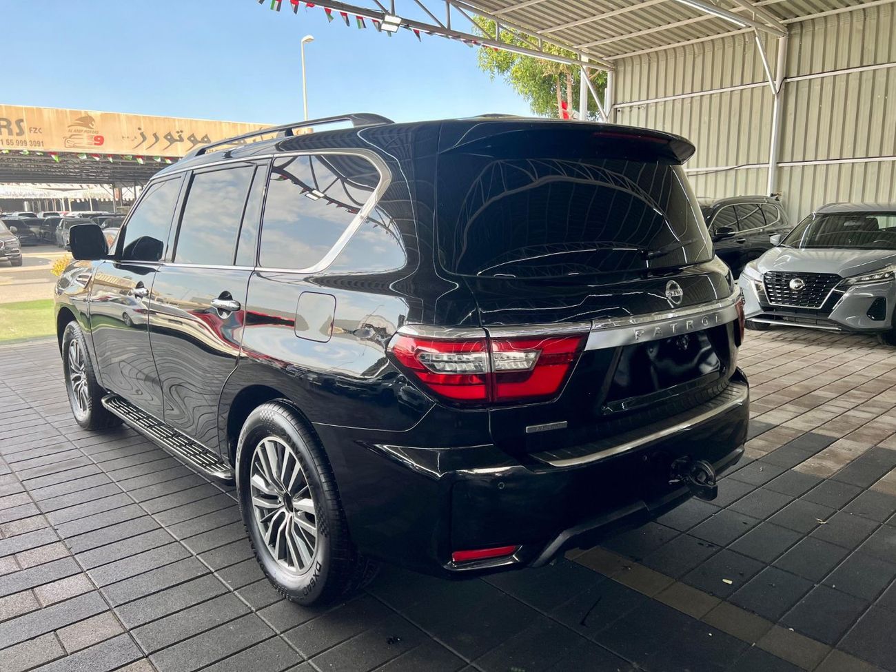 Nissan Armada Armada Le big engine 4+4