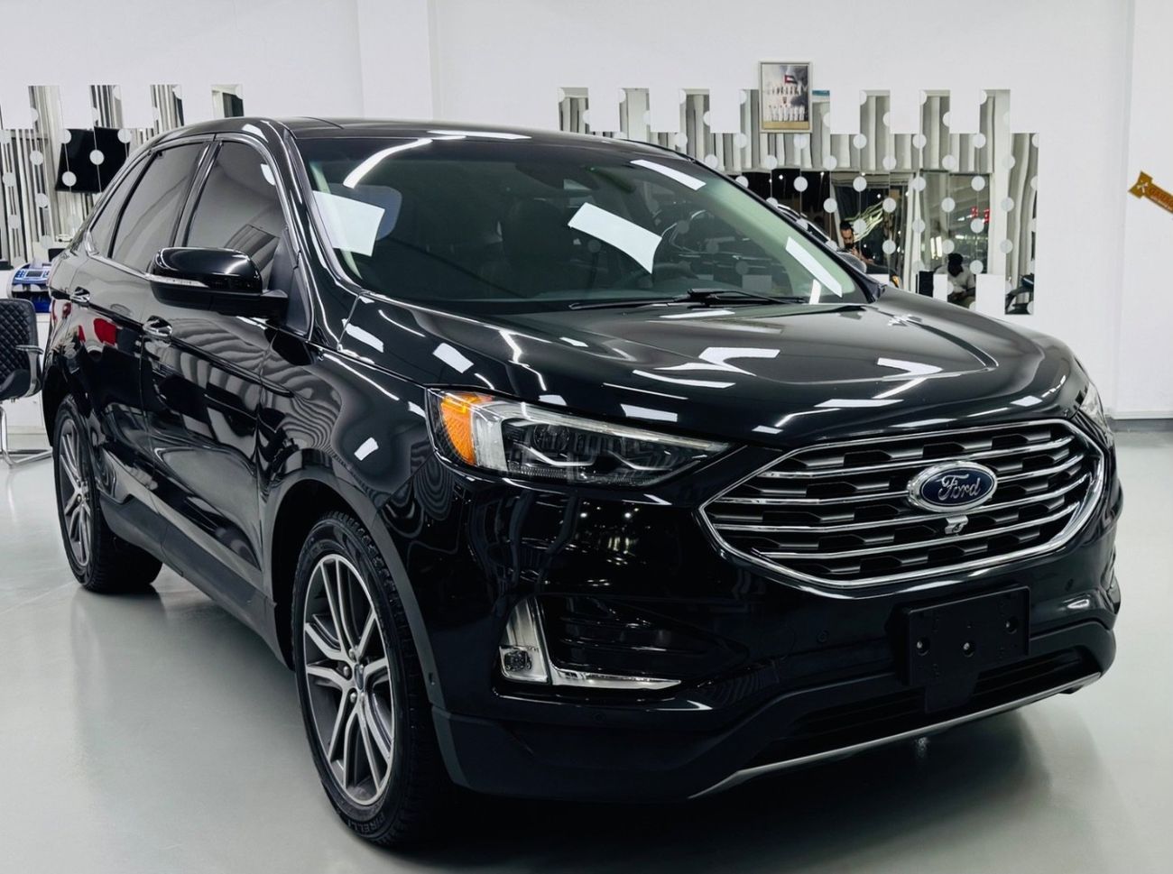 Ford Edge GCC .. FSH .. Original paint .. warranty .. Service .. AWD .. Titanium .