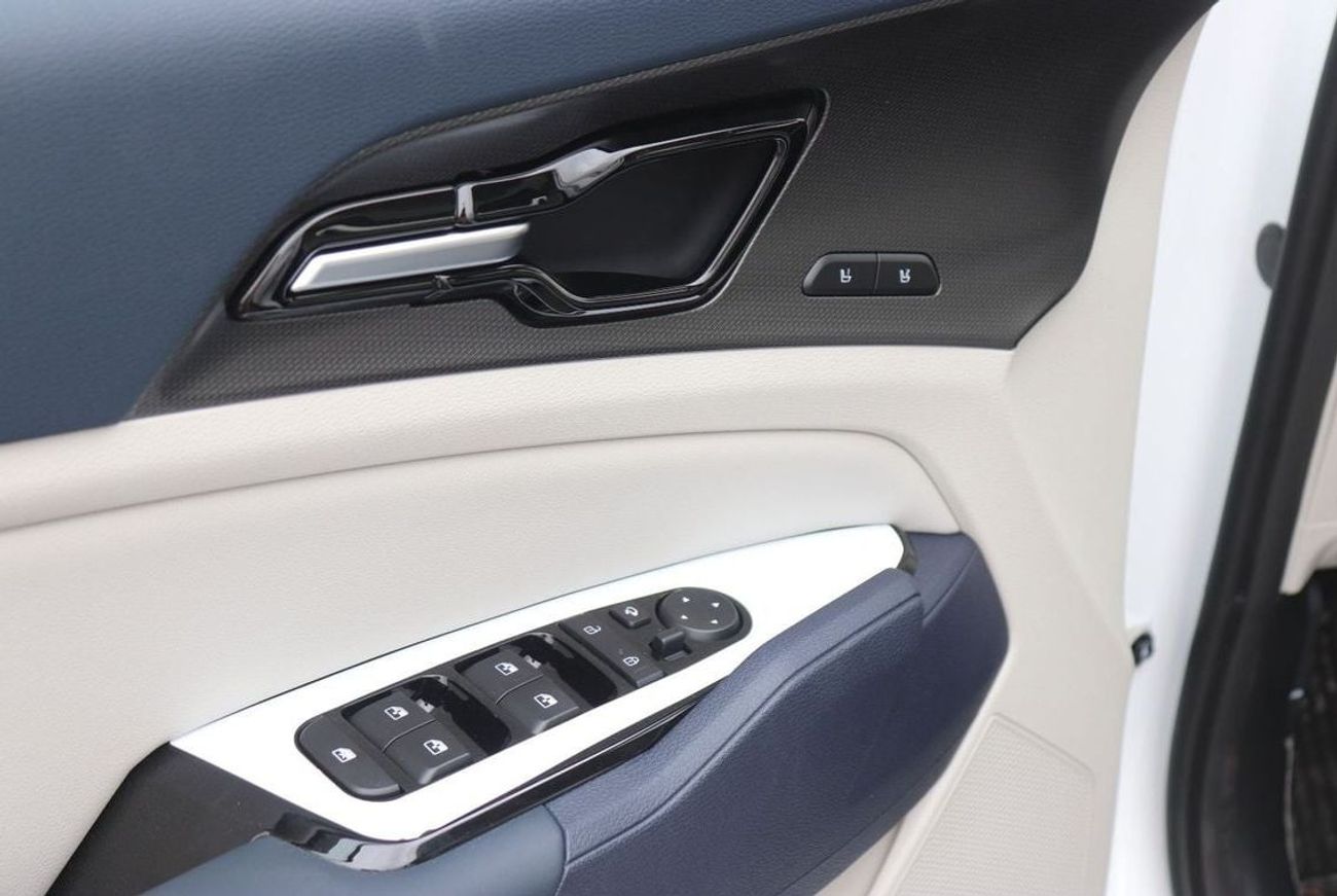 كيا سبورتيج 2.0L HYBRID, KEYLESS ENTRY, PUSH START,LEATHER SEAT, PANORAMIC ROOF, MODEL 2025 CHINA SPECS