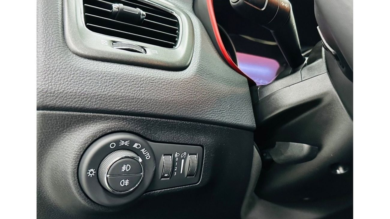 Jeep Compass Trailhawk GCC .. FSH .. Service Contract .. Perfect Condition .. 4 CYL