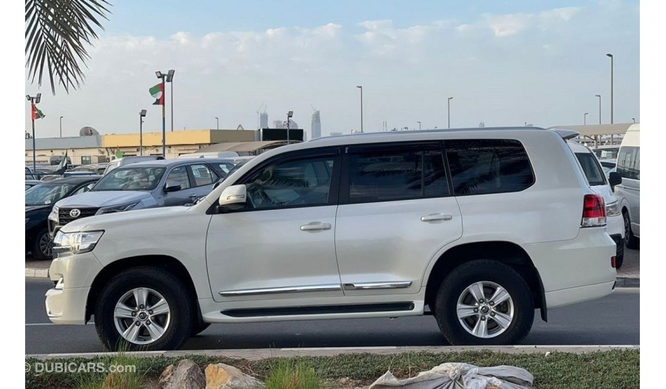 Toyota Land Cruiser VXR VXR TOYOTA LANDCRUISER 2018 VXR RHD DIESEL