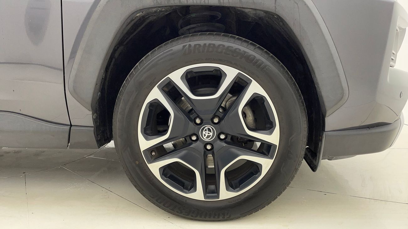 Toyota RAV4 ADVENTURE 2.5 | Zero Down Payment | Free Home Test Drive