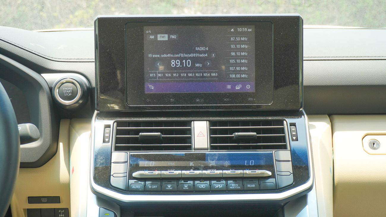 Toyota Land Cruiser GXR 3.5L V6 TWIN TURBO