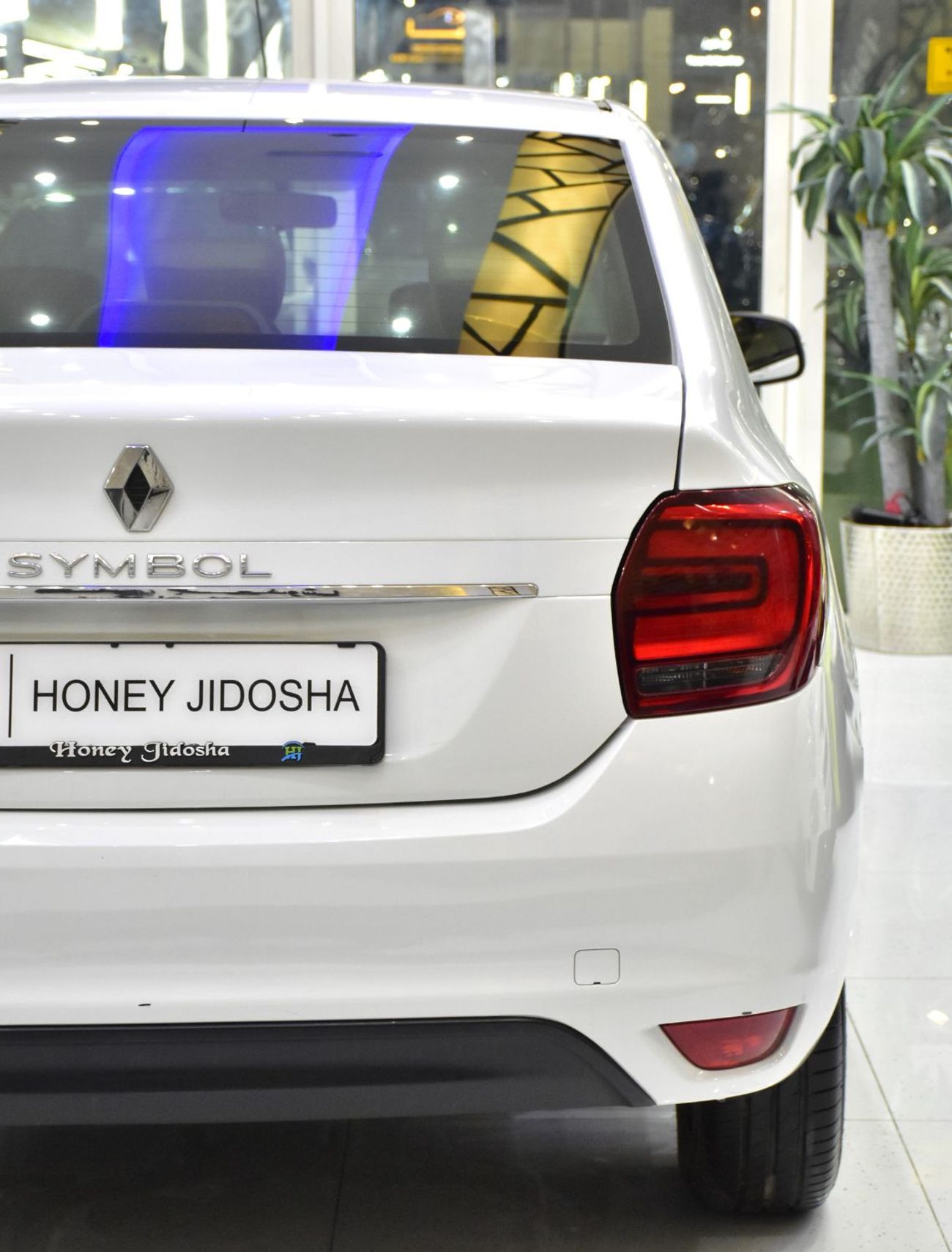 رينو سيمبول EXCELLENT DEAL for our Renault Symbol ( 2020 Model ) in White Color GCC Specs