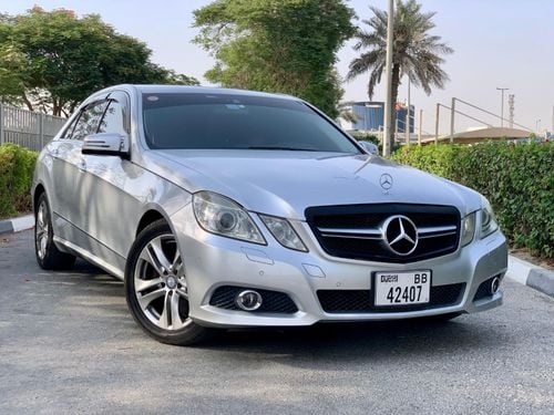 Mercedes-Benz E 350 The Mercedes-Benz E350 is a luxury mid-size sedan featuring a 2.0-liter turbocharged four-cylinder e