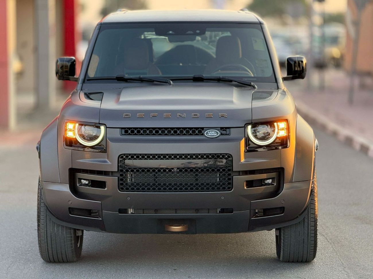 Land Rover Defender 110 P635 OCTA V8 **2025**GCC SPEC UNDER WARRANTY