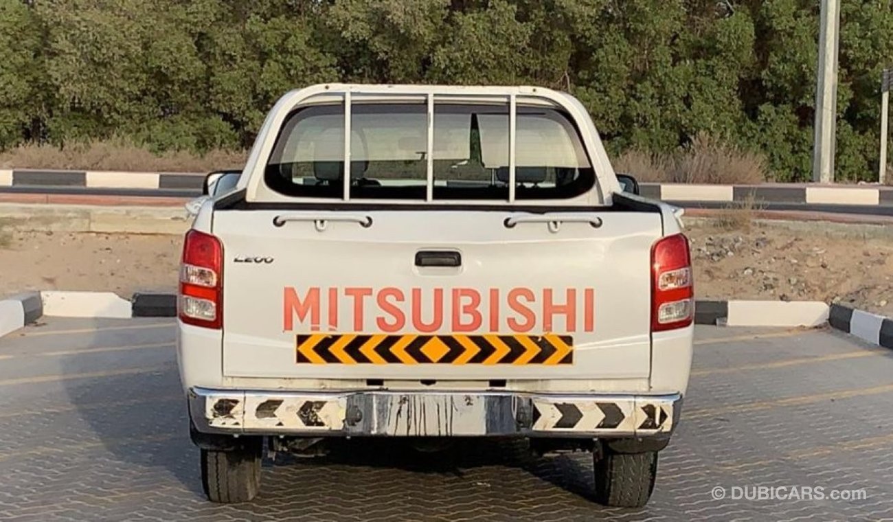Mitsubishi L200 Mitsubishi L200 2016 4x2 Ref# 426