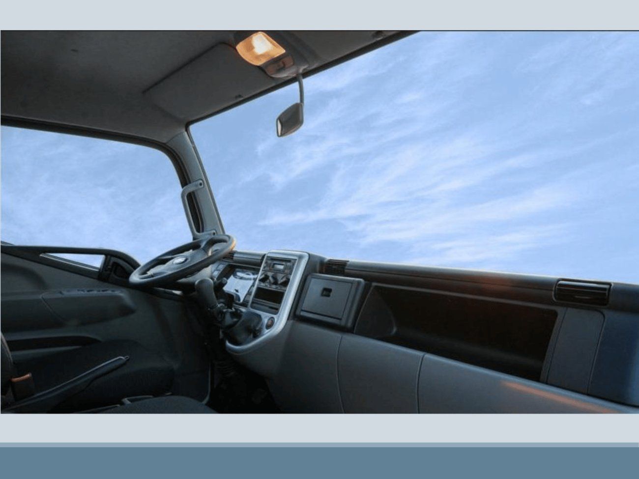 Mitsubishi Fuso Canter ECT0035 - Mitsubishi Canter Cargo Truck - 3.0L Diesel Manual 4Ton