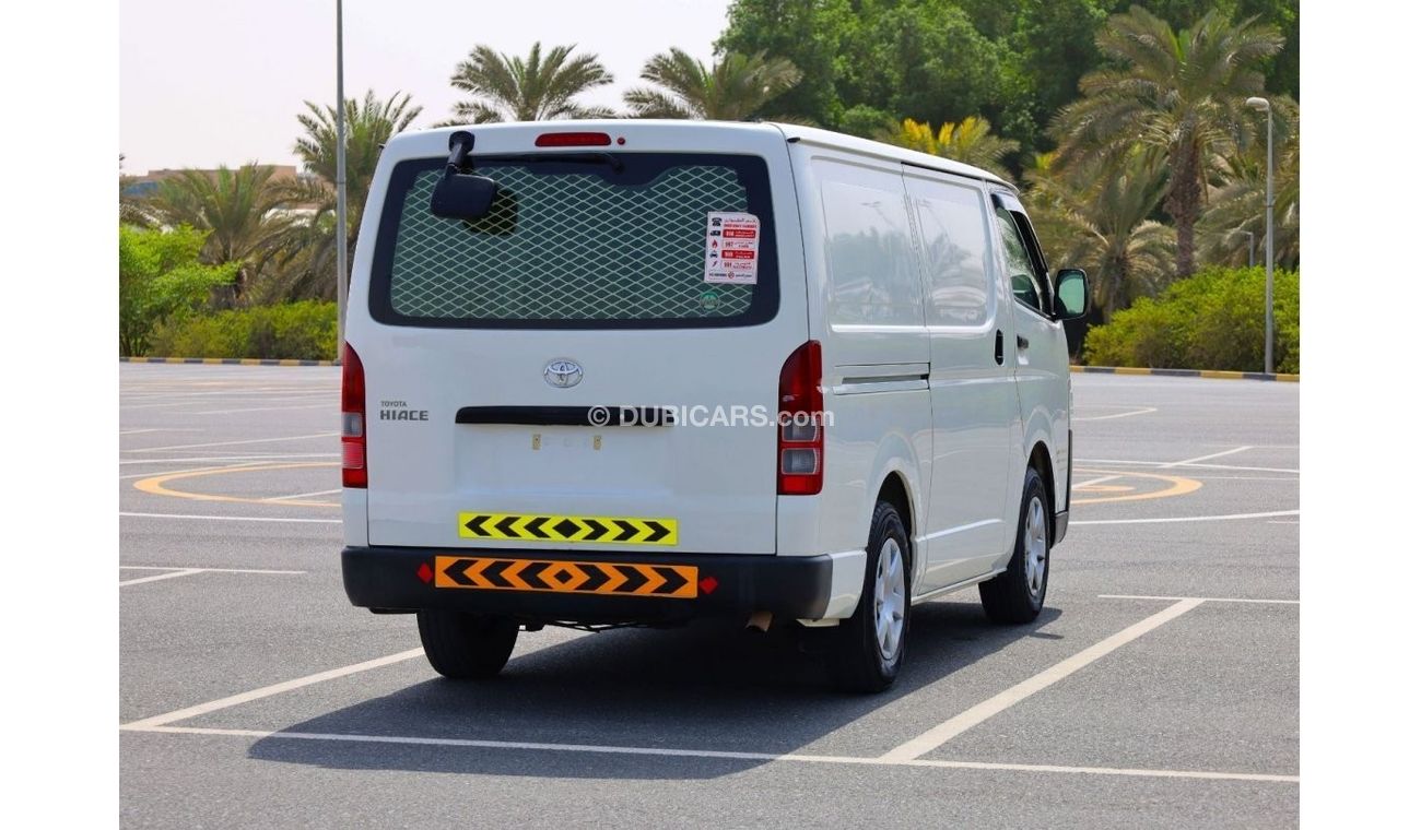 Toyota Hiace GL - Standard Roof M/T - Petrol | GCC Specs - Well Maintained Dry Delivery Van