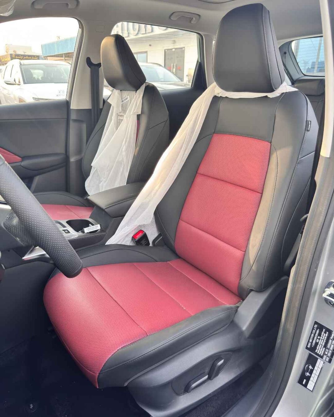 MG ZS LUX