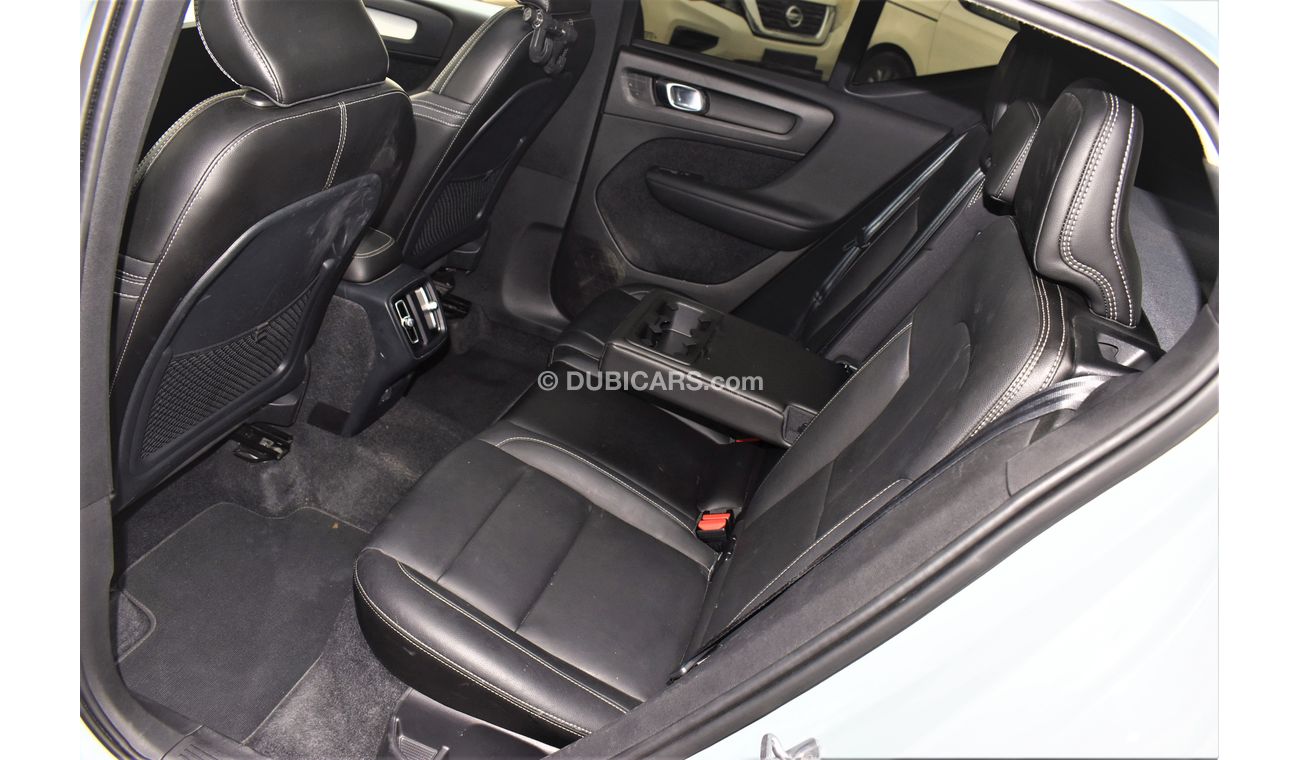 فولفو XC 40 AED 11759 PM | XC 40 T5 MOMENTUM AWD 2.0 AT FULL OPTION 2018 GCC DEALER WARRANTY