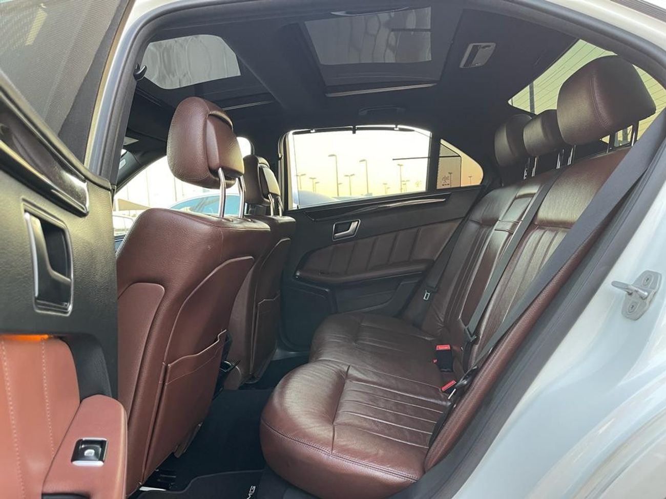 Mercedes-Benz E300 Mercedes E300 AMG _GCC_2015_Excellent Condition _Full option