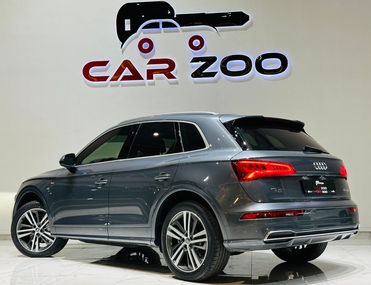 أودي Q5 45 TFSI Quattro S Line 2.0L (252 HP)