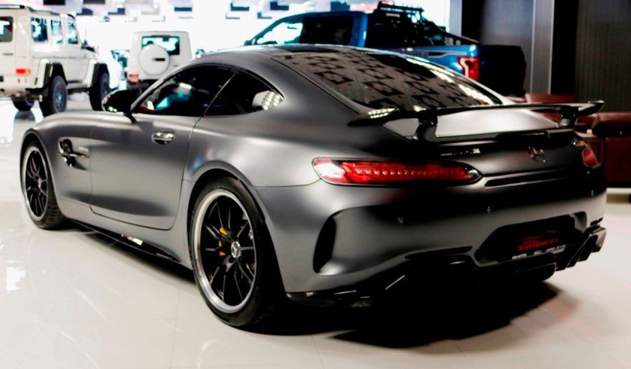 Mercedes-Benz AMG GT-R GCC 2018 WITH SERVICE CONTRACT
