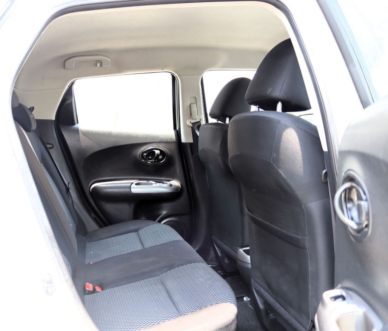 نيسان جوك SL خالية من الحوادث - خليجي - رقم 2 - مكينة 1600 سي سي - تشغيل بصمة