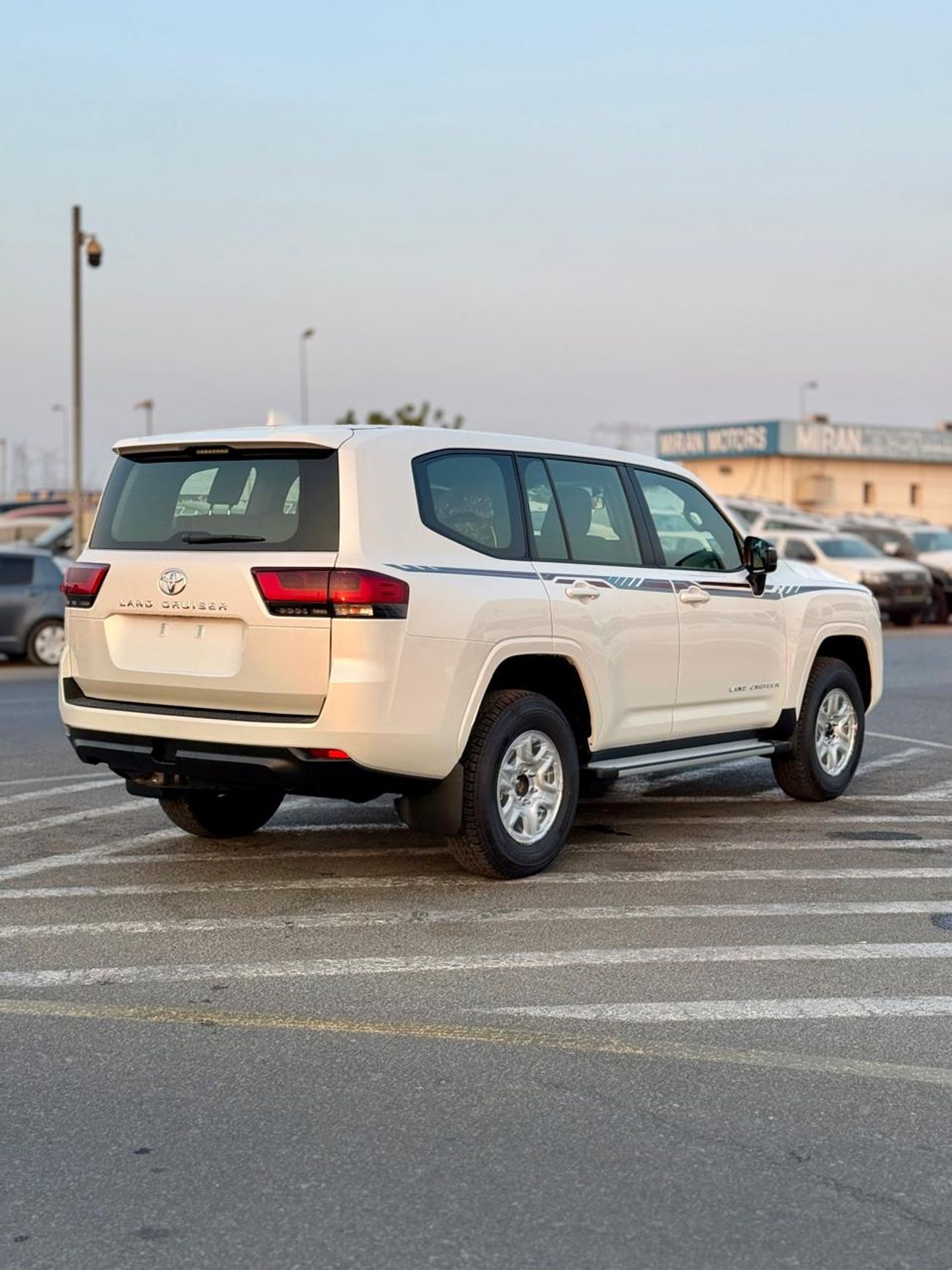 تويوتا لاند كروزر Toyota Land Cruiser GX 2025