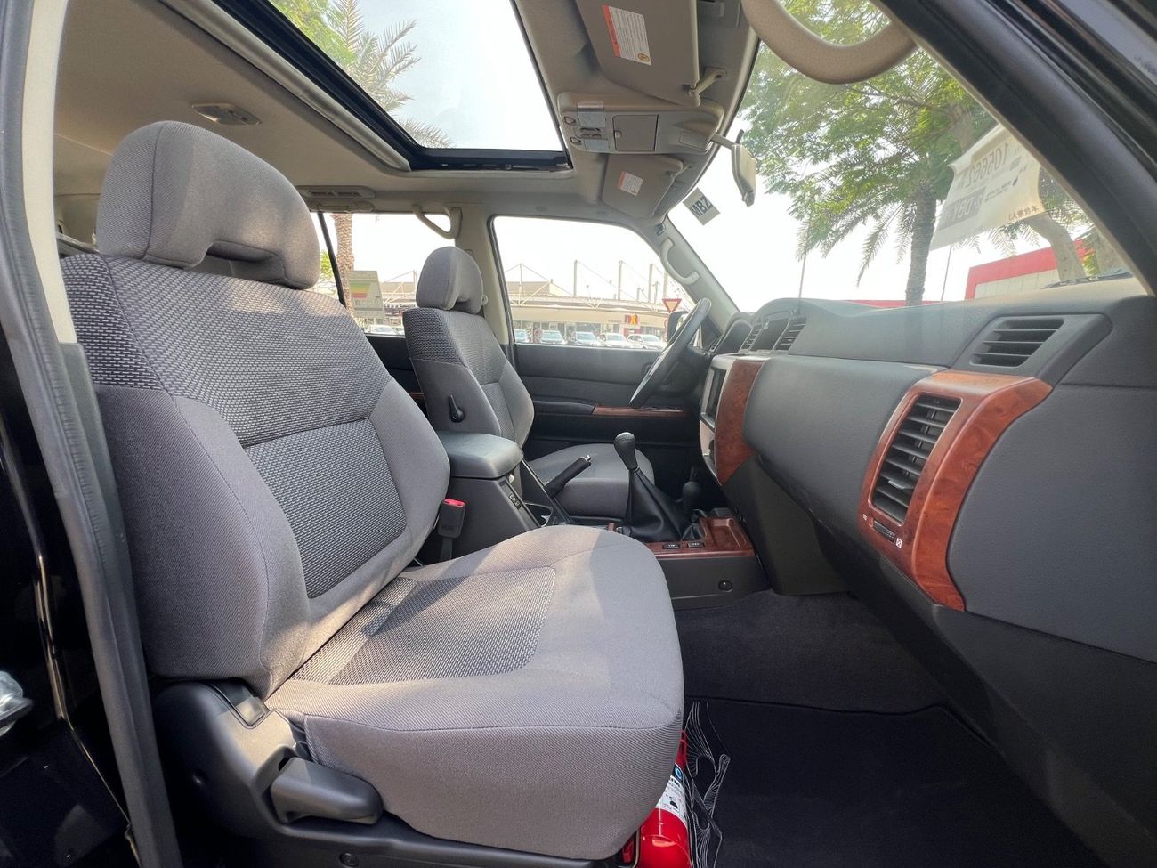 نيسان باترول سفاري Safari 4.8L M/T